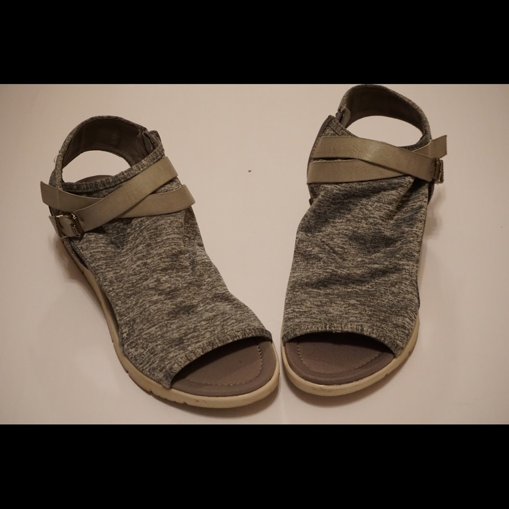Casual dress shoes